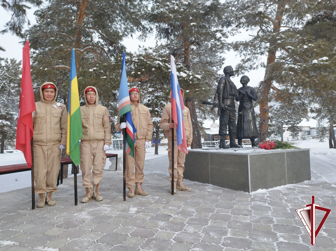 В Вилюйске классы Росгвардии проходят учебные сборы под эгидой центра «Воин»