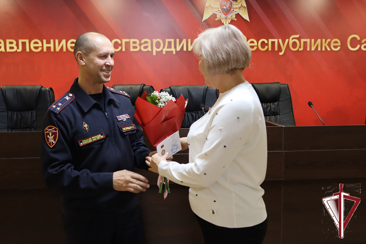 Ветеранам войск правопорядка вручили ведомственные награды 