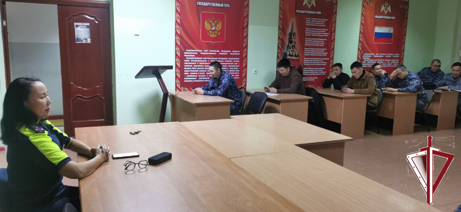 В ЯОВО инспекторы ГИБДД и ГИМС провели занятия по безопасности  
