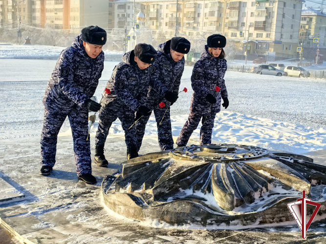 В день полного снятия блокады Ленинграда росгвардейцы в Якутии провели ряд мероприятий   