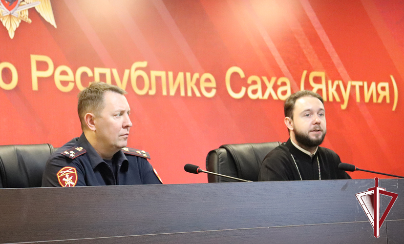 Священнослужитель Якутской епархии провел встречу с личным составом Росгвардии   
