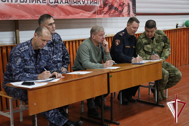Команда детей якутского ОМОН «Юный Бизон» стала победителем конкурса «Дети Росгвардии - 2025» 
