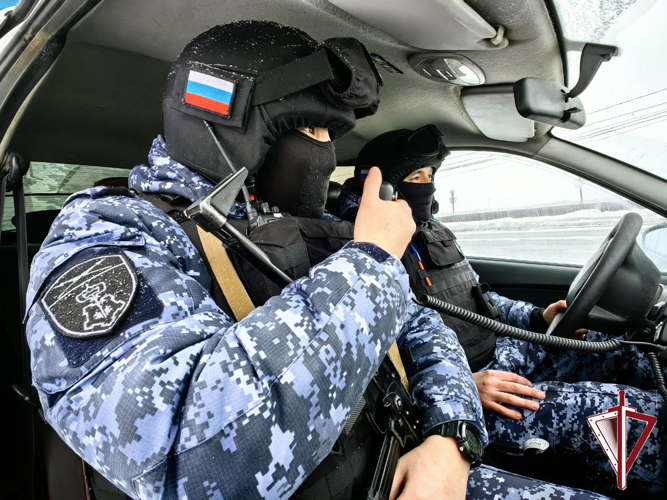 Хроника выездов групп задержания Росгвардии за неделю:  грабеж, хулиганство в рестобаре, семейный скандал  