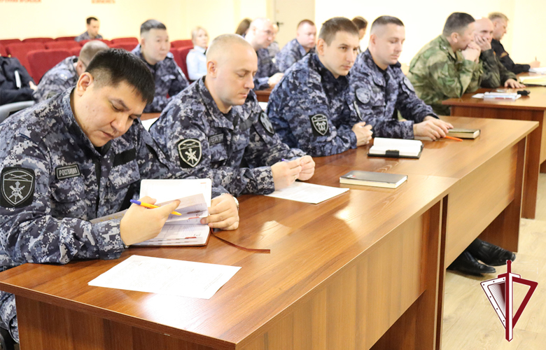 Росгвардейцам рассказали о методах противодействия киберпреступности 