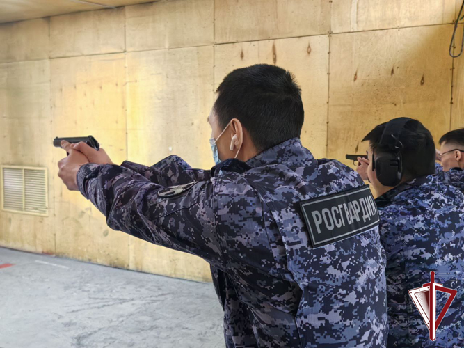 В Якутске прошел чемпионат по стрельбе на призы ветерана вневедомственной охраны Петра Птицына             