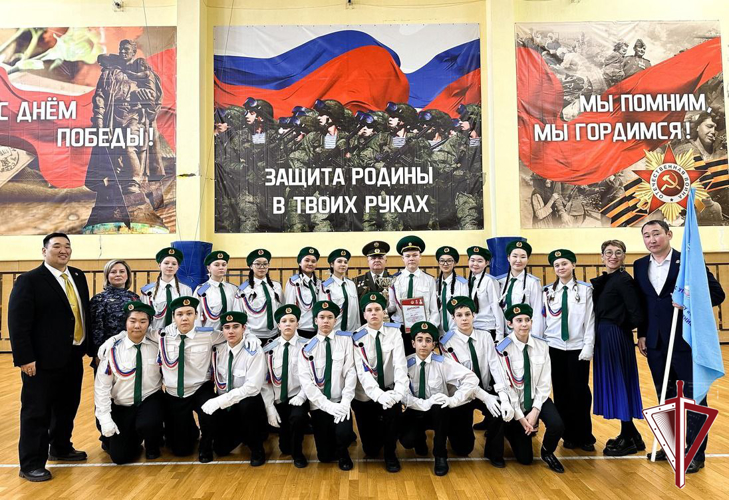 В Мирном с участием Росгвардии прошли патриотические мероприятия Дня защитника Отечества  