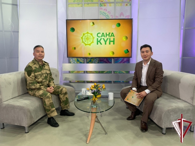 Офицер Росгвардии рассказал о военной службе по контракту в передаче «Сана кун» на НВК «Саха»