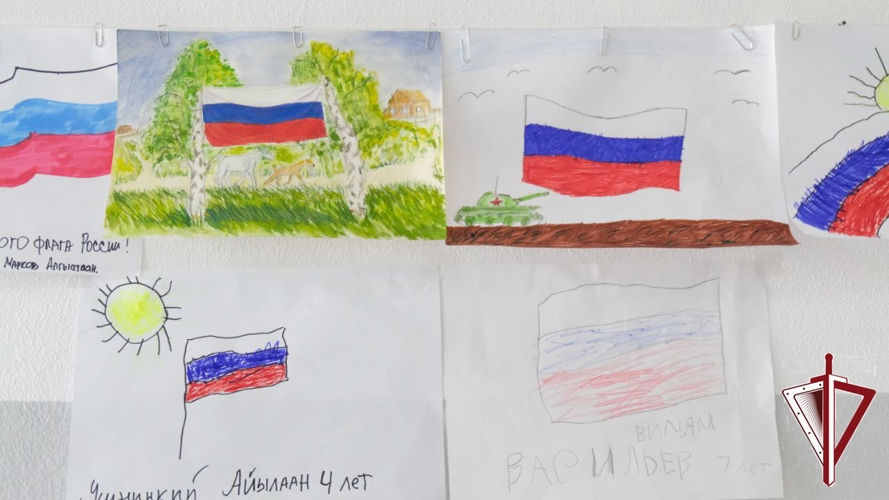 Дети росгвардейцев Якутского ОВО получили призы за участие в конкурсе рисунков