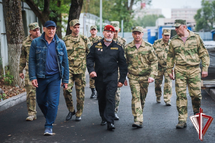 Генерал-полковник Алексей Воробьёв посетил с рабочей поездкой Военную академию Росгвардии