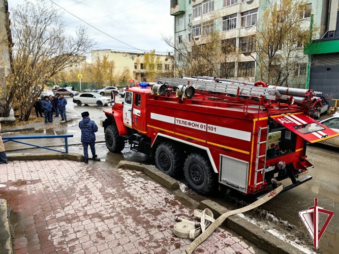 В Якутске сотрудники и персонал УВО тренировались действовать в случае пожара