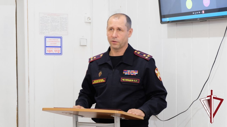 Полковник полиции Сергей Челищев провел торжественное собрание для личного состава УВО Якутии 