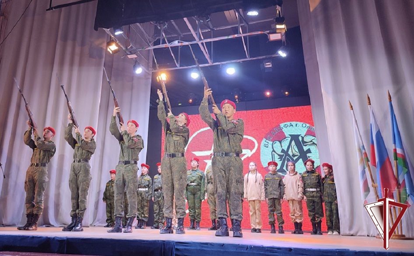 В Олекминске отпраздновали 10-летие ВПК «Альфа» 
