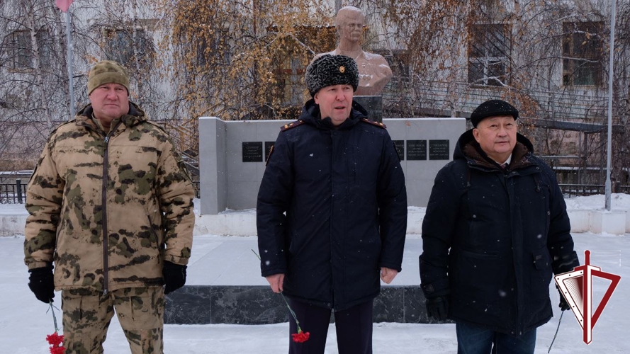 В Якутске рогвардейцы почтили память погибших коллег