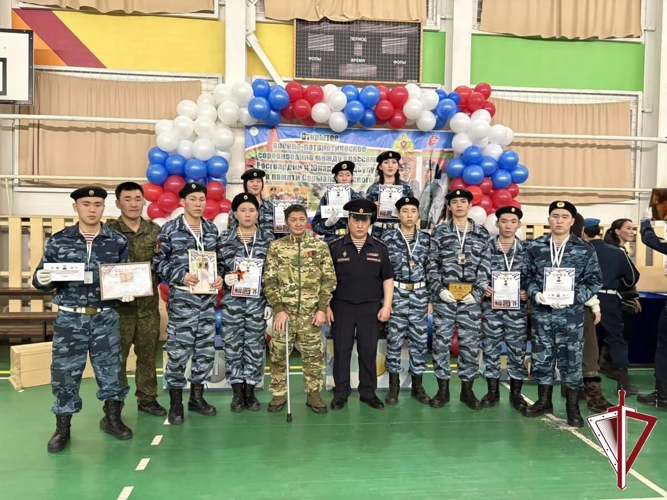 В Вилюйске Росгвардия организовала республиканские соревнования памяти Сарыала Томского
