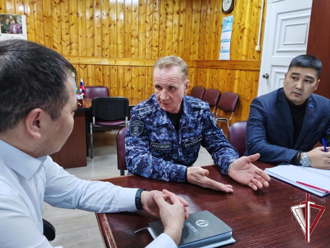 УВО Росгвардии и главы администраций Амгинского и Усть-Алданского районов провели рабочие встречи