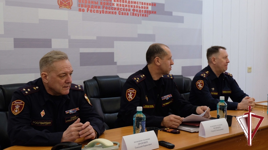 Сергей Челищев вручил кубки победителям - лучшим филиалам вневедомственной охраны Росгвардии