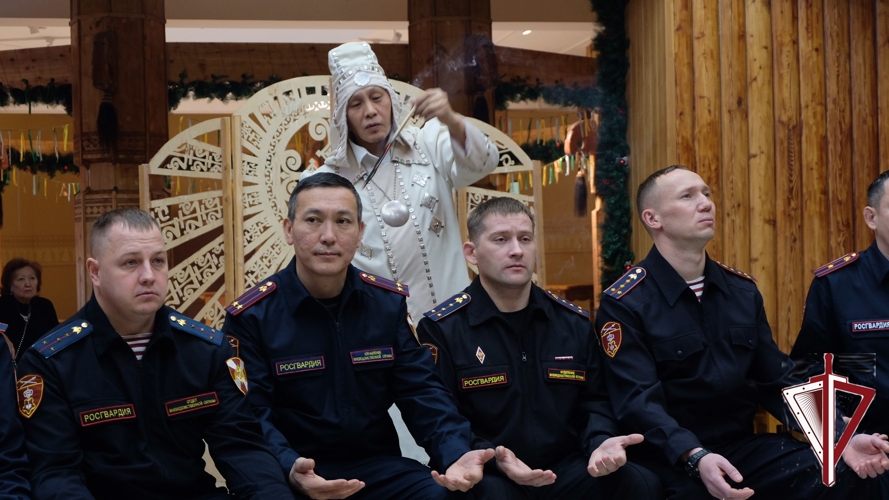 В Доме Арчы провели обряд благословления росгвардейцев на службу 