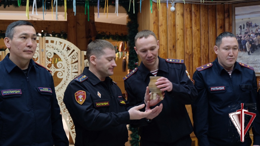 В Доме Арчы провели обряд благословления росгвардейцев на службу 