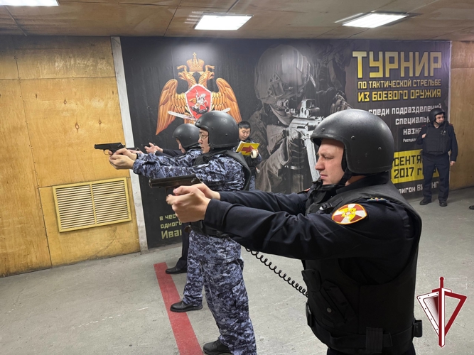 С начальниками филиалов вневедомственной охраны Росгвардии проведены занятия по огневой и физической подготовке 