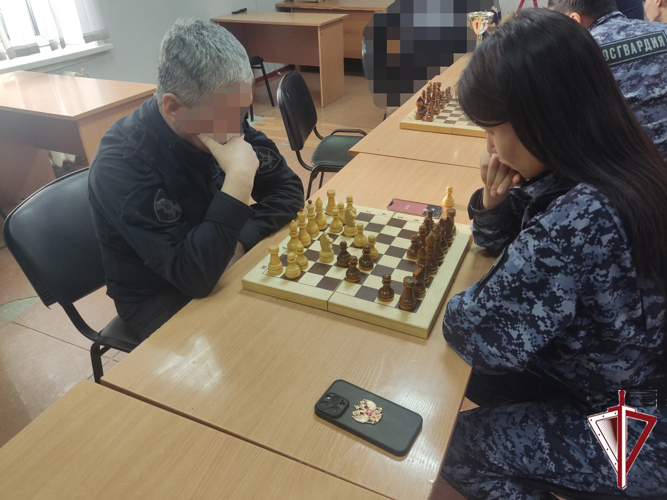 Росгвардейцы в Якутске сразились на чемпионате по шахматам 