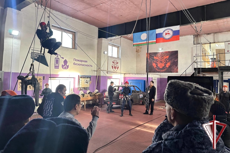Начальник Управления Росгвардии по Республике Саха (Якутия) провёл рабочие встречи в Вилюйской группе районов