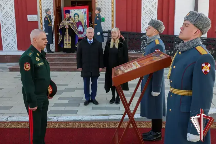 В Главный храм Росгвардии передали икону святого Даниила Московского 