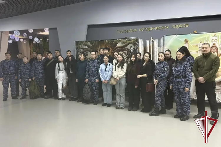 Молодые сотрудники ОВО в Якутске посетили музей ведомства и мультимедийный парк «Россия — моя история»