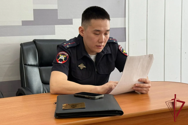 В Якутске прошли занятия с личным составом УВО Росгвардии по укреплению дисциплины 