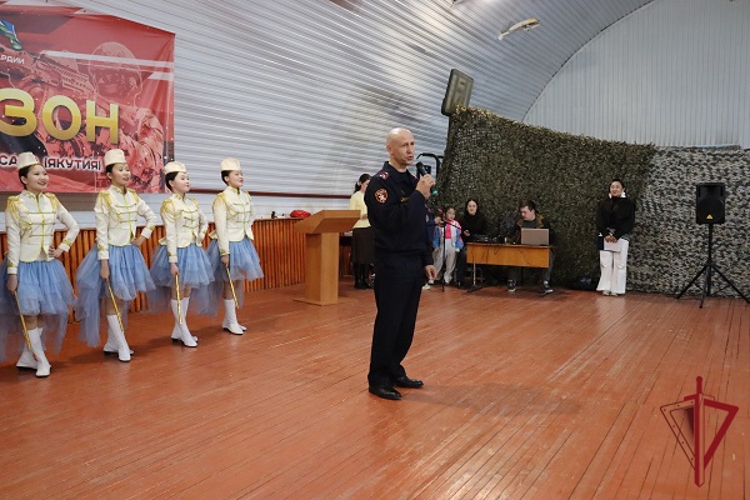 На базе ОМОН «Бизон» состоялся праздник «Дети спецназа» 