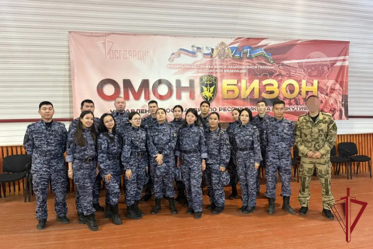 В День борьбы с терроризмом молодые сотрудники ЯОВО познакомились с работой ОМОН «Бизон»