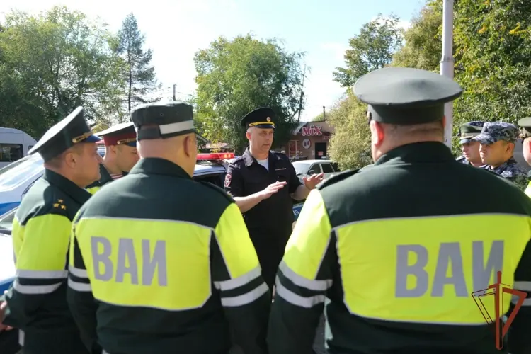 В Хабаровске прошел учебный сбор с представителями военной автомобильной инспекции Росгвардии