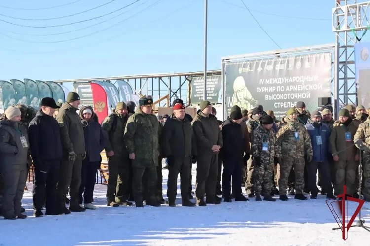 Командующий Восточным округом Росгвардии генерал-лейтенант Александр Решетников принял участие в открытии IV Международного турнира по армейской высокоточной стрельбе